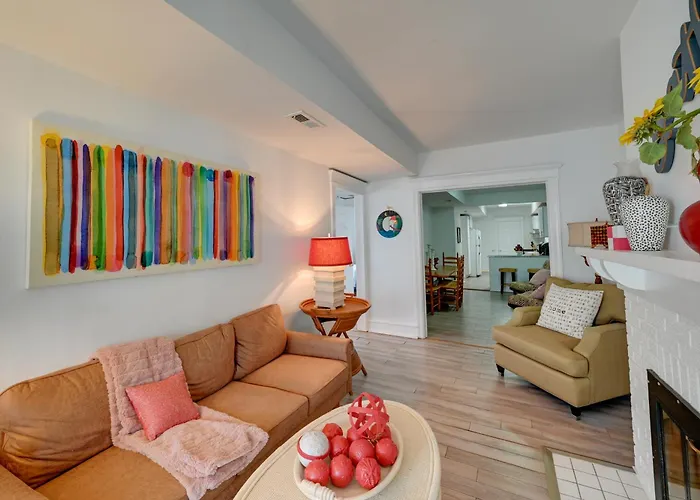 Ventnor City Getaway W/ Yard: 2 Blocks To Beach!
