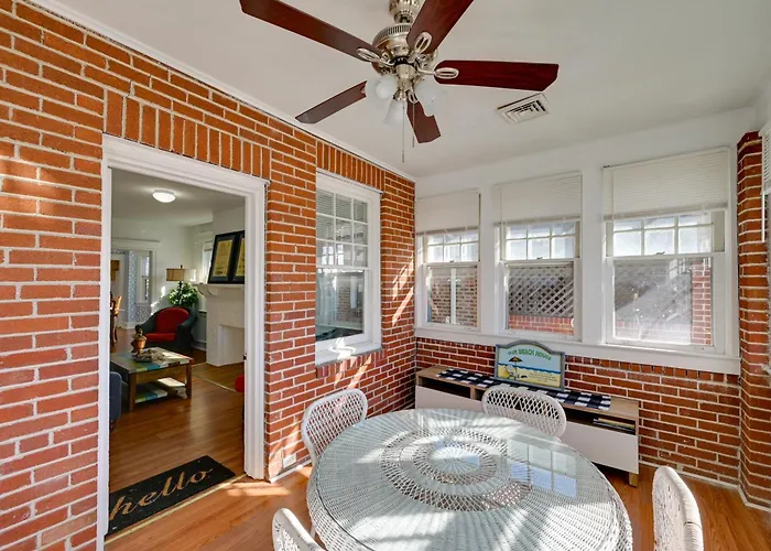Ventnor City Getaway W/ Yard: 2 Blocks To Beach!