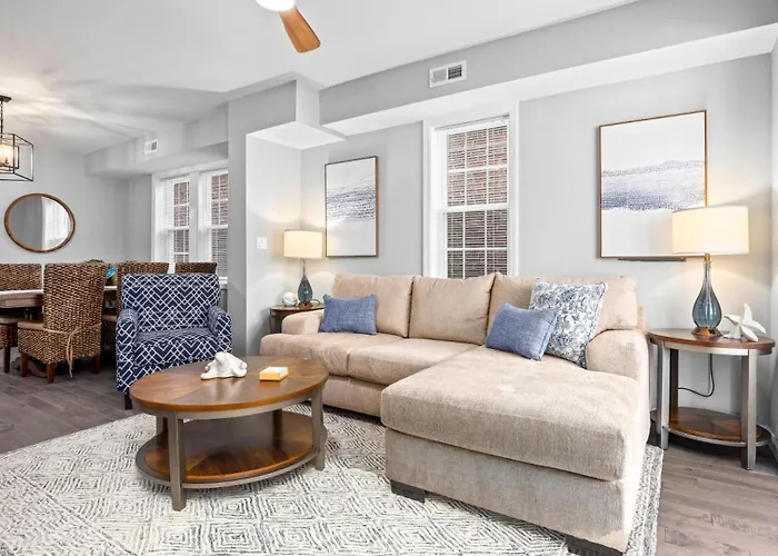 3Br Newly Renovated Beach House Sleeps 10